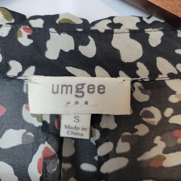 Umgree multi- print blouse - Picture 8 of 8